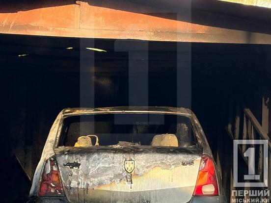 Вибух та стовп диму: у Металургійному районі Кривого Рогу палав гараж з автівкою2