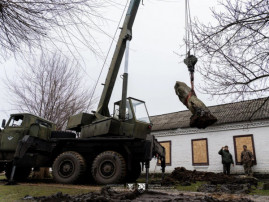Військові евакуювали стародавні кам’яні статуї з прифронтової Дніпропетровщини