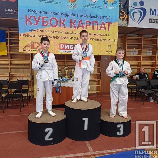 Вісім нагород на «Кубку Карпат»: криворізькі тхеквондисти підкорили Івано-Франківськ5