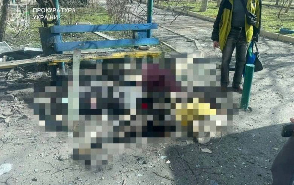 Ворог ударив по Херсону: троє загиблих, є поранені0