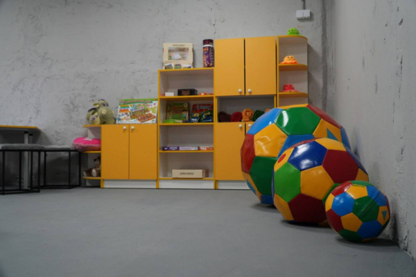 450 учнів одночасно: у Кривому Розі модернізували ще одне шкільне укриття6