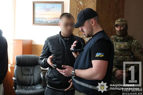 Фальшиві біржі та вигадане кохання: накрили мережу дніпровських кол-центрів, що ошукували мешканців ЄС та Казахстану3