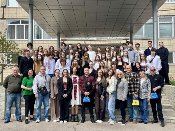 Криворізька молодь та захисники провели дискусію у межах проєкту «Спілкуй.Ветеран»2