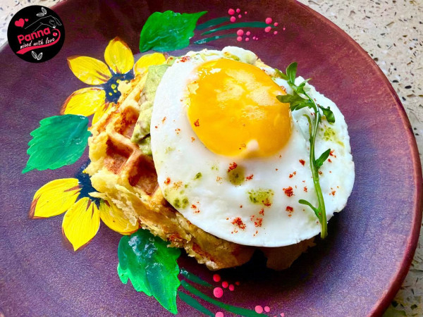 Кулінарний блог А. Паукової: Картопляні вафлі  з авокадо і яйцем0