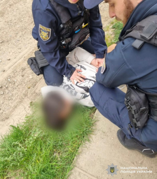 На Закарпатті дев’ятикласник вистрілив у школі з травматичного пістолета2