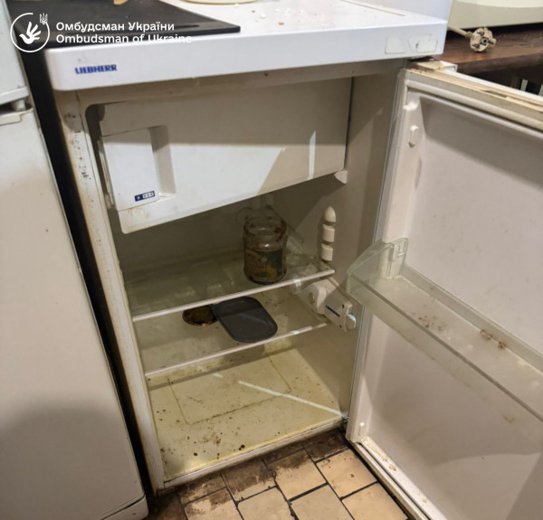 Незаконне утримання та антисанітарія: результати перевірки ТЦК на Закарпатті1