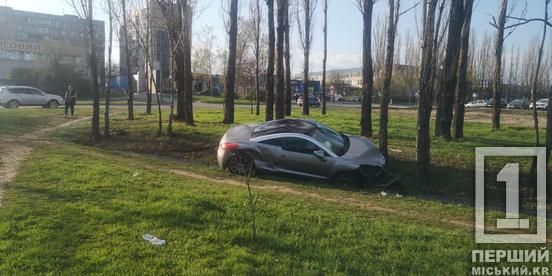 Обгін через подвійну суцільну: на Карачунах зіткнулися два легковика1