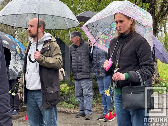 Пам’ять про героя: у Кривому Розі відкрили меморіальну дошку Костянтину Брюханову2