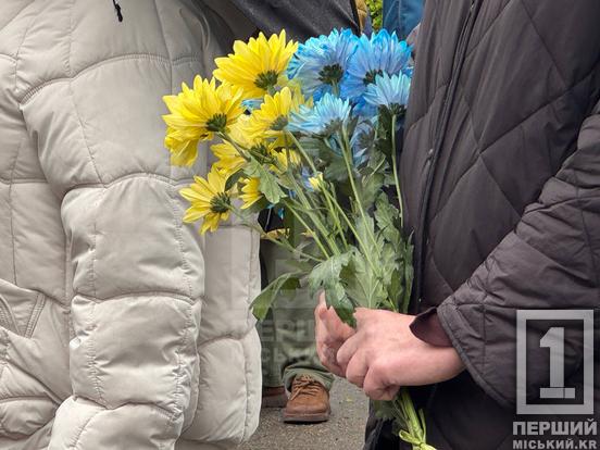 Пам’ять про героя: у Кривому Розі відкрили меморіальну дошку Костянтину Брюханову8