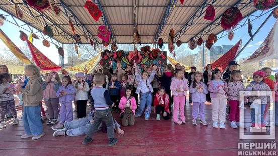 Писанки, кролики і донати для ЗСУ: у Кривому Розі відзначили Вербну неділю в парку «Щастя»2