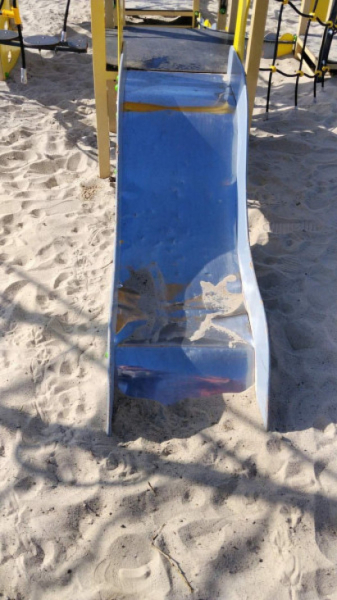 Пошкодили новий дитячий майданчик у Кривому Розі0