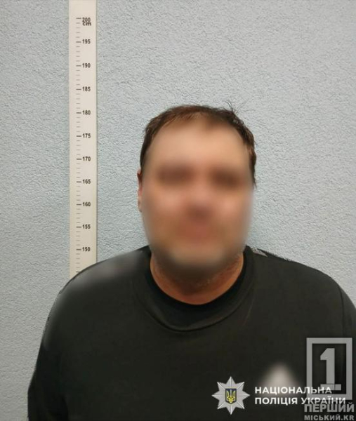 Продавав зброю поштою: адвокат з Дніпра облаштував у своєму гаражі цілий арсенал1