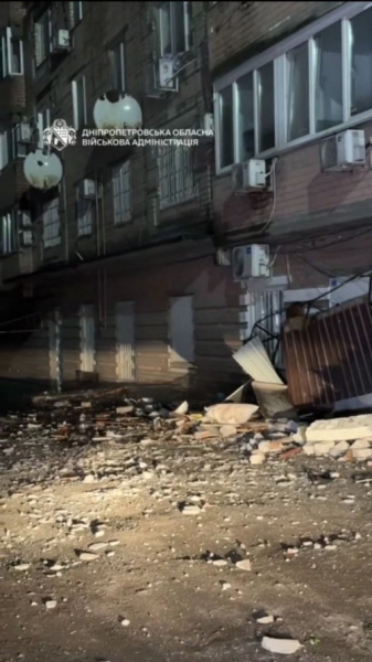 Росіяни обстріляли Кривий Ріг і Дніпро: є загиблі і пранені, пошкоджена інфраструктура6