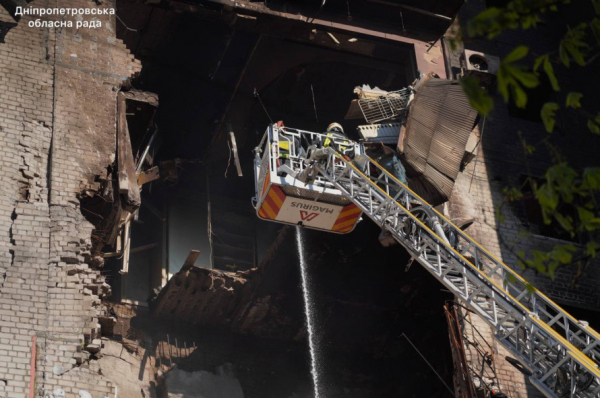 Росіяни обстріляли Кривий Ріг і Дніпро: є загиблі і пранені, пошкоджена інфраструктура2