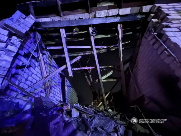 Російські війська атакували Дніпро: сталася пожежа на території навчального закладу2