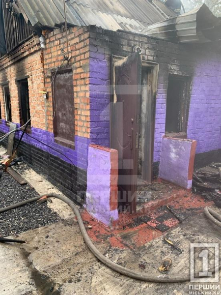 У Центрально-Міському районі Кривого Рогу двоє підлітків травмувалися у пожежі5