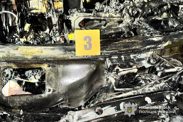 У Кривому Розі спалили автомобіль: поліцейські вийшли на підозрюваного1