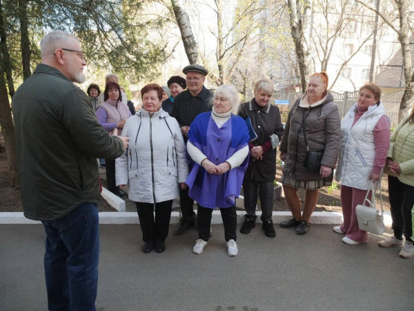 У Кривому Розі триває перша у цьому році «хвиля» видачі безкоштовних продуктових наборів для вразливих верств населення1