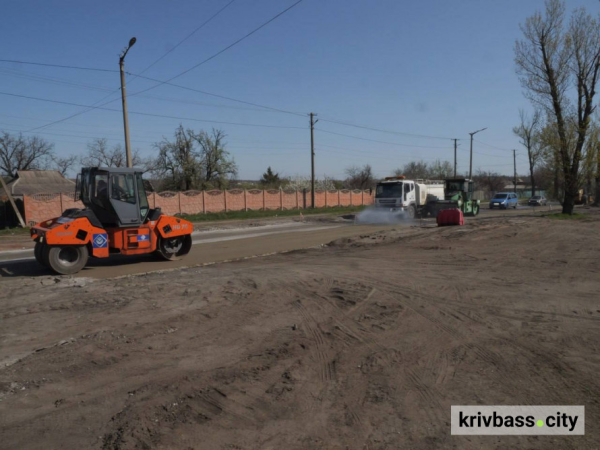 У Кривому Розі триває ремонт транзитних магістралей: роботи на вулиці 17-ї танкової бригади планують завершити у травні3