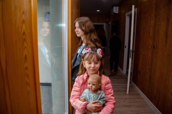 У Кривому Розі вручили ключі від нового будинку багатодітній родині: подробиці2