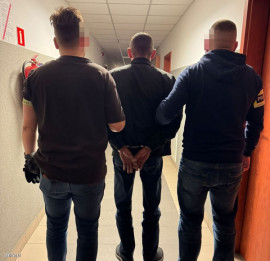 У Польщі депортували українця, який приїхав п’яним до дитсадка