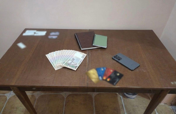 У Сумах викрили сутенерку, яка намагалася втягнути 16-річну сироту в проституцію4