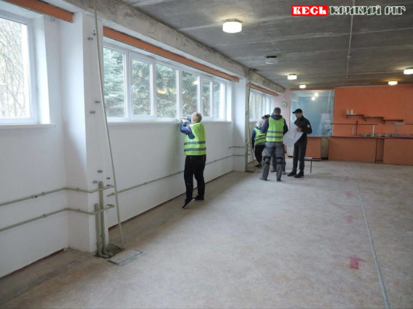 Триває ремонт в Криворізькій гімназії №91