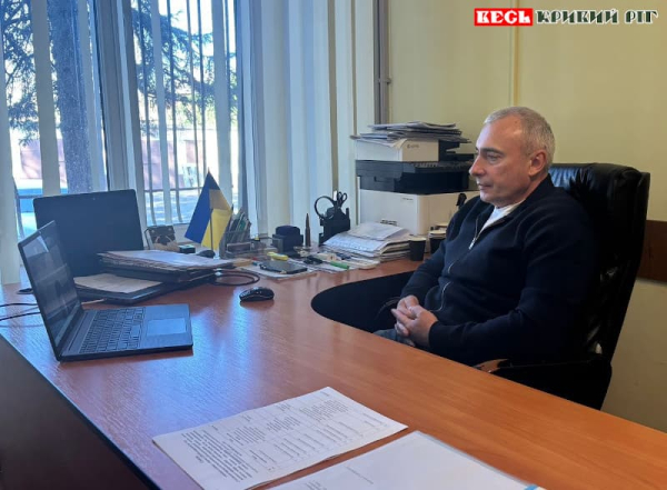 В.о . голови Криворізької РВА Віталій Шпак спілкується он-лайн з фермерами