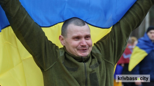 Великодній обмін 11 квітня: з російського полону повернулись троє захисників з Криворіжжя 3