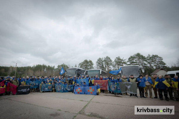 Великодній обмін 11 квітня: з російського полону повернулись троє захисників з Криворіжжя 1