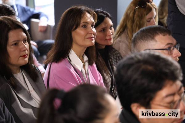 Відбудова і енергонезалежність: у Кривому Розі відбувся бізнес-форум за участі міжнародних експертів2