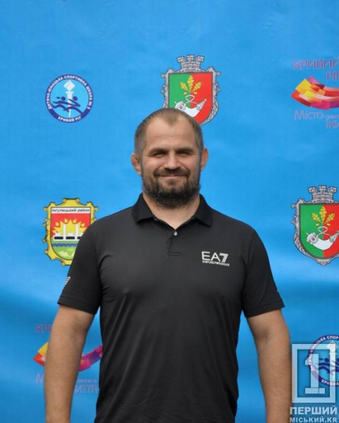 Визнання вкладу у виховання чемпіонів у Кривому Розі: Дмитро Бабюк отримав звання «Заслуженого тренера України»2