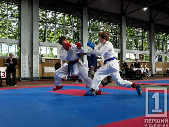 Впевненість у рухах та власних можливостях: Криворізькі каратисти привезли понад 150 медалей із чемпіонату України3