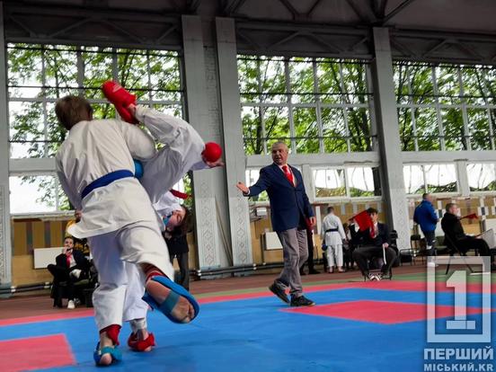 Впевненість у рухах та власних можливостях: Криворізькі каратисти привезли понад 150 медалей із чемпіонату України4