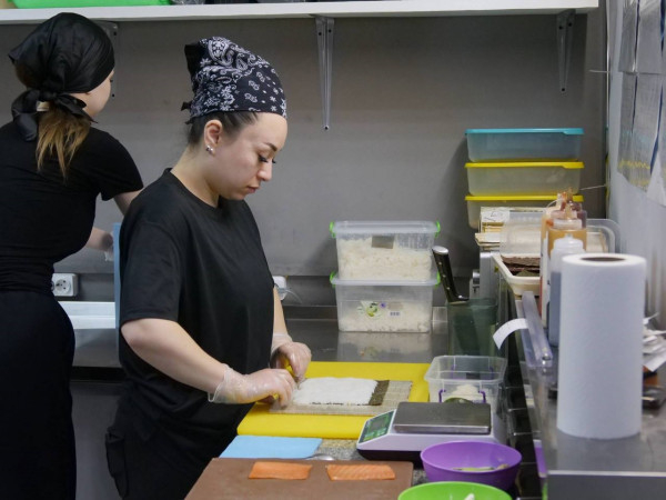 Завдяки підтримці міста з 2023 року криворізькі підприємці отримали вже понад 293,7 млн грн грантових коштів на розвиток власної справи, що дозволило створити 845 нових робочих місць2