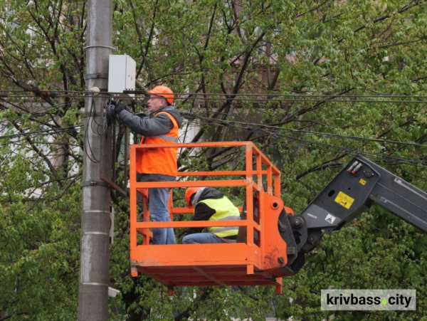 Зручність для пасажирів: у Кривому Розі збільшують кількість електронних табло на зупинках3