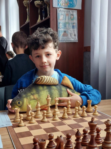 7-річний шахіст із Кривого Рогу здобув одразу три нагороди на чемпіонаті України