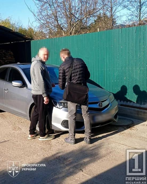 «Дипломатична пошта» з градусом: викрили схему ввезення елітного алкоголю на 4 млн грн2