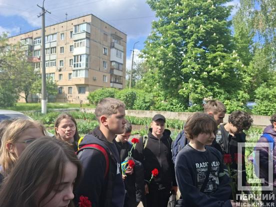 Ім’я вписане у скорботний літопис: на честь криворіжця Сергія Шульги встановили меморіальну табличку4
