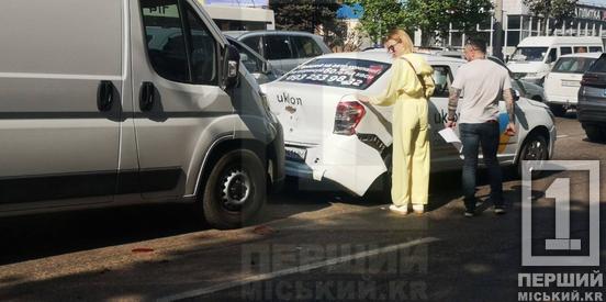 Масштабна ДТП на Дзержинці: через одного водія зіткнулися одразу чотири автівки1