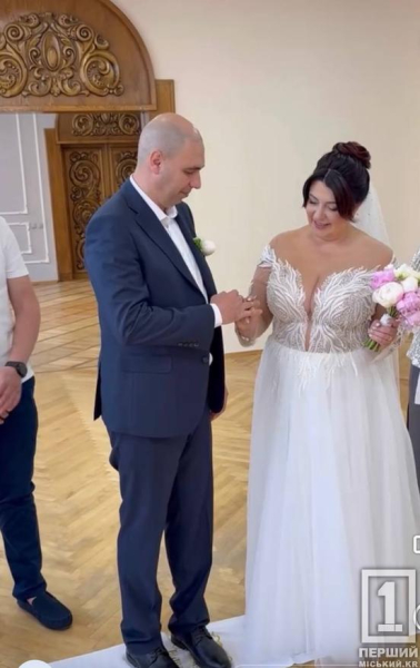 Понад 600 весіль за 7 днів: Дніпропетровщина посіла друге місце в Україні за кількістю шлюбів
