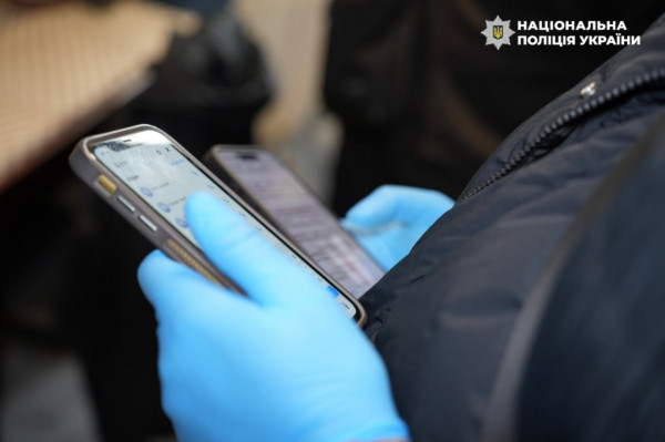 Продаж гуманітарки на ринку: викрито схему на 44 млн грн5