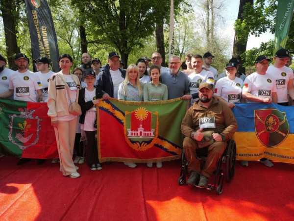 У Кривому Розі пройшли змагання з легкоатлетичного забігу та армрестлінгу в межах «VETERANS FAMILY GAMES - 2026»1