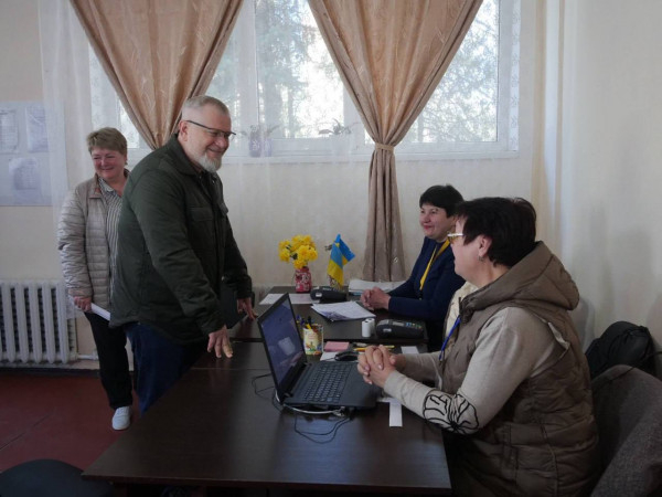 У Кривому Розі триває друга хвиля видачі проднаборів0