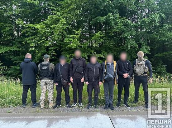 Хотіли утекти до Румунії: мшканці Дніпропетровщини потрапили до рук прикордонників на Буковині