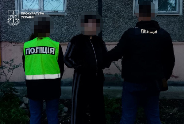 Метамфетамін ховали серед продуктів: на Дніпропетровщині викрили трьох підозрюваних у наркоторгівлі