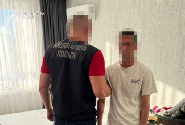 Метамфетамін ховали серед продуктів: на Дніпропетровщині викрили трьох підозрюваних у наркоторгівлі