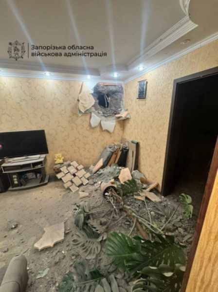 Російські окупанти двічі вдарили по Запоріжжю: одна людина загинула, пошкоджено багатоповерхівку