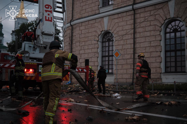 У Києві внаслідок масованої атаки рф загинули 4 людей, 25 - постраждали, пошкоджено кіностудію Довженка