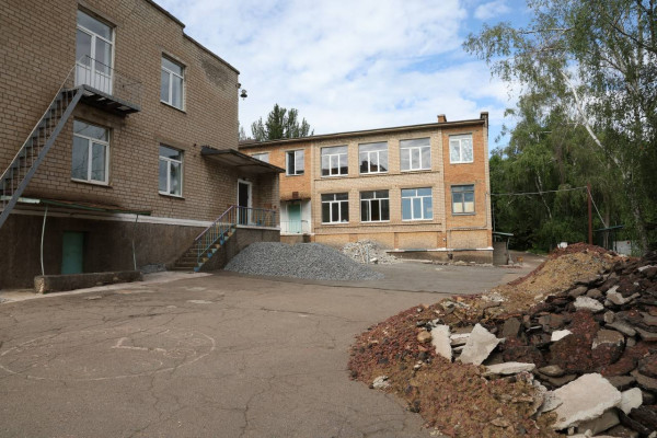 У Кривому Розі,  у співпраці з Європейським банком реконструкції та розвитку триває реалізація інвестиційного проєкту «Підвищення енергоефективності громадських будівель»